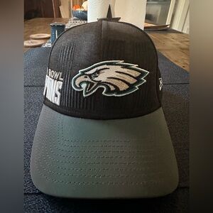 SUPER BOWL 52 NFL CHAMPION PHILADELPHIA EAGLES - NEVER WON - NEW WITH TAGS